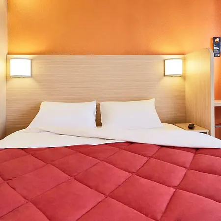 فندق بريمير كلاس إبيناي سور أورج إٍبيناي سور أورْجْ